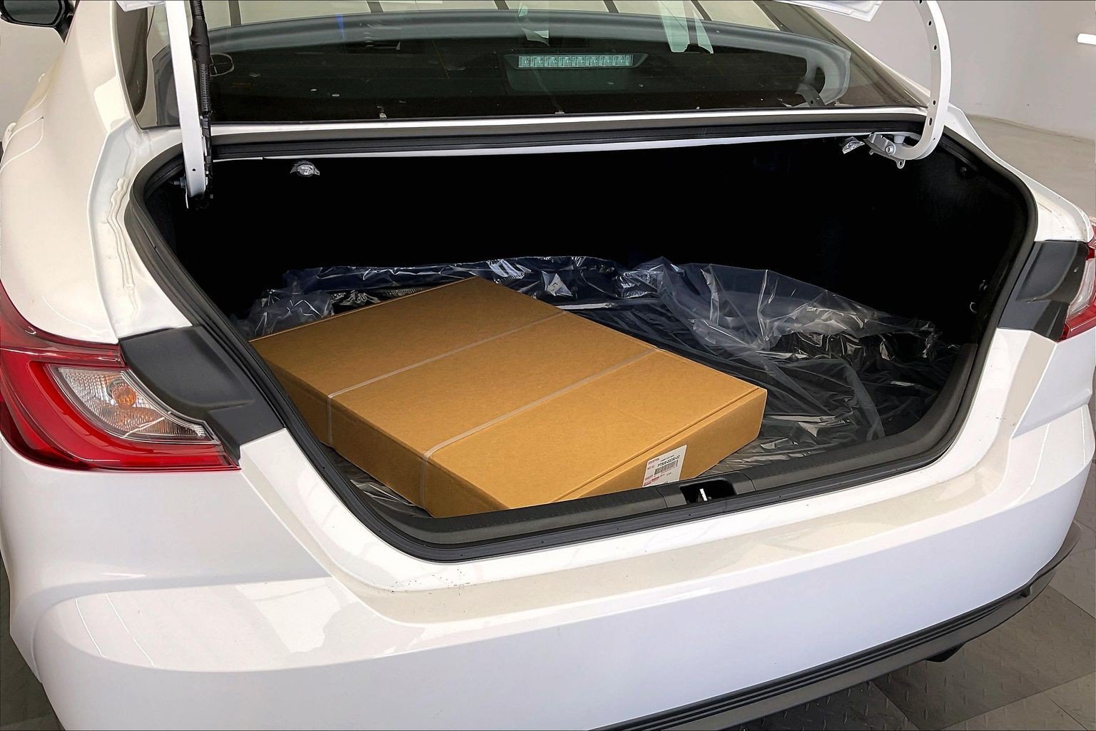 New 2026 Toyota Camry SE w/ Convenience Package FWD image 11