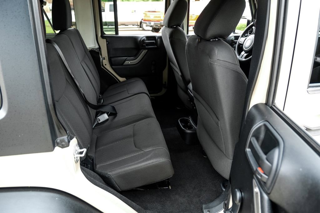 Used 2016 Jeep Wrangler Unlimited Sport AWD/4WD image 34