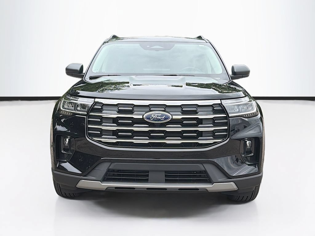 New 2026 Ford Explorer Active w/ Active Comfort Package AWD/4WD image 2