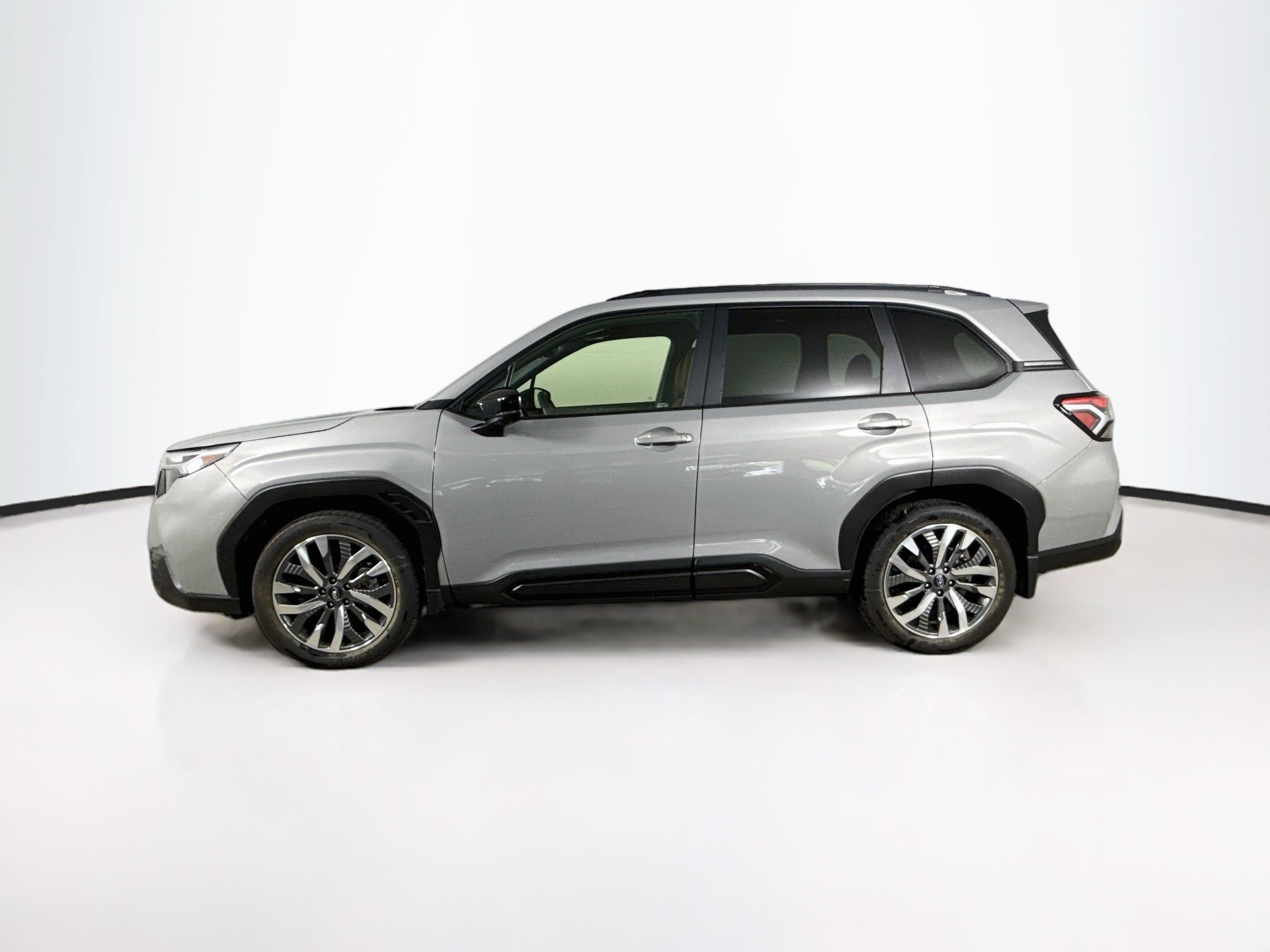 Used 2025 Subaru Forester Touring w/ Popular Package - Touring AWD/4WD image 7