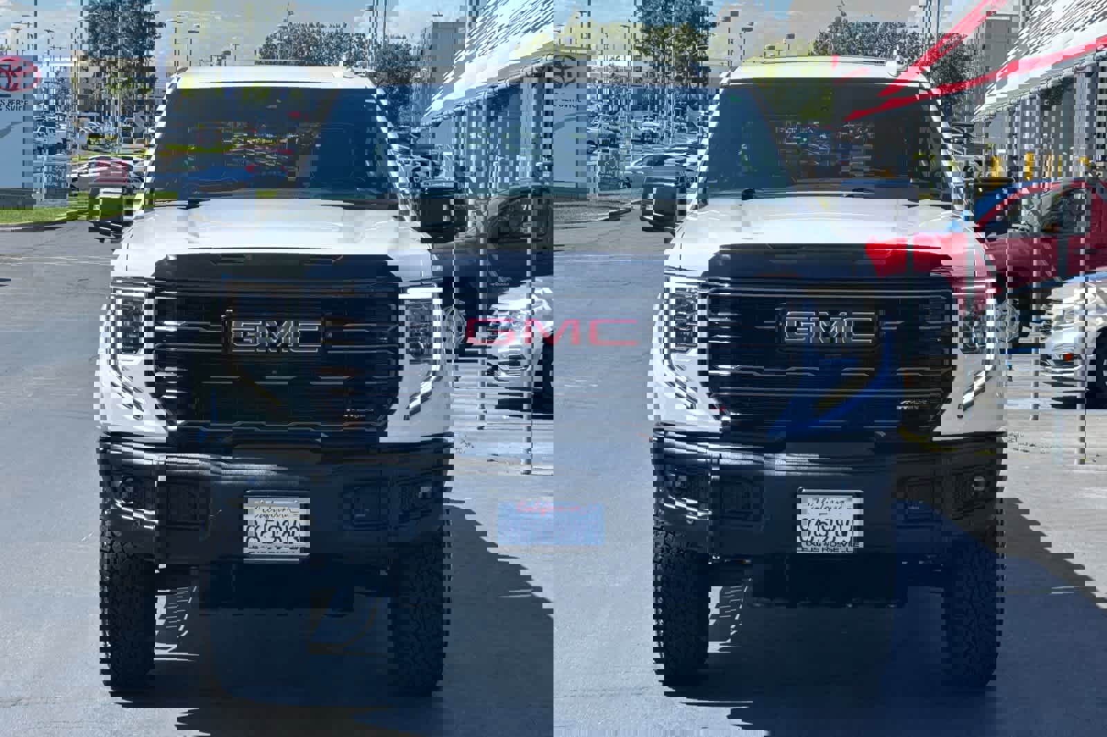 Used 2023 GMC Sierra 1500 AT4X image 10