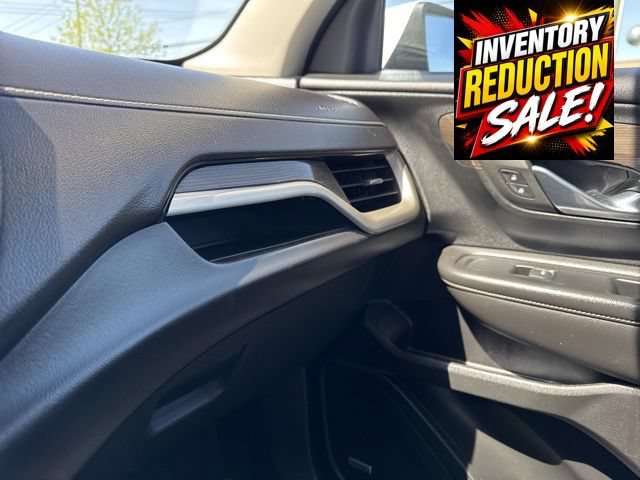 Used 2023 GMC Terrain Denali w/ Denali Premium Package AWD/4WD image 22