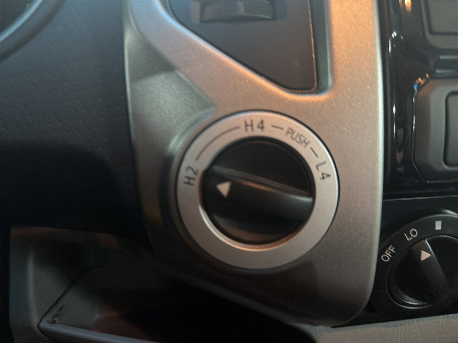 Used 2015 Toyota Tacoma 4x4 Double Cab image 18