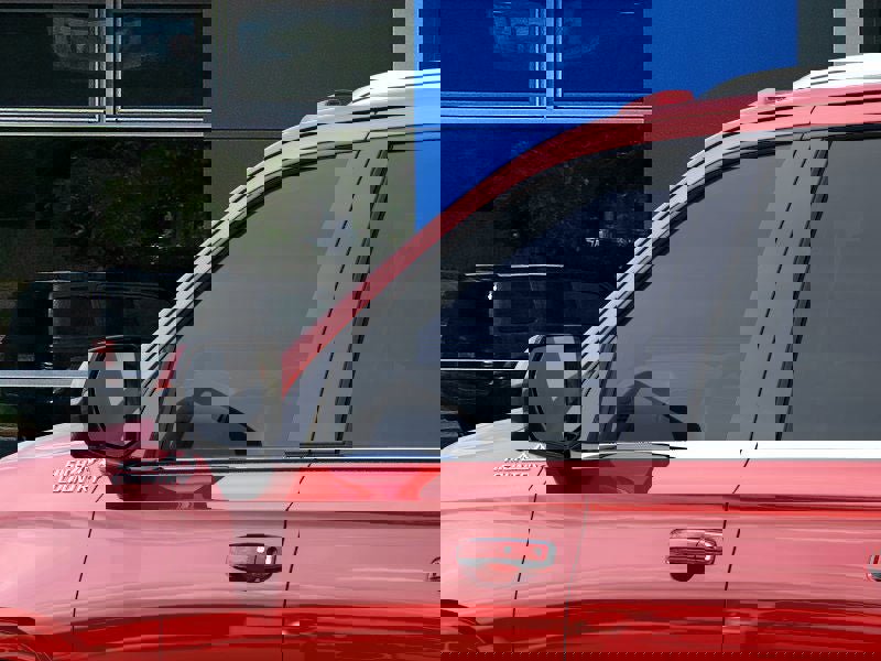 New 2026 Chevrolet Suburban High Country image 38