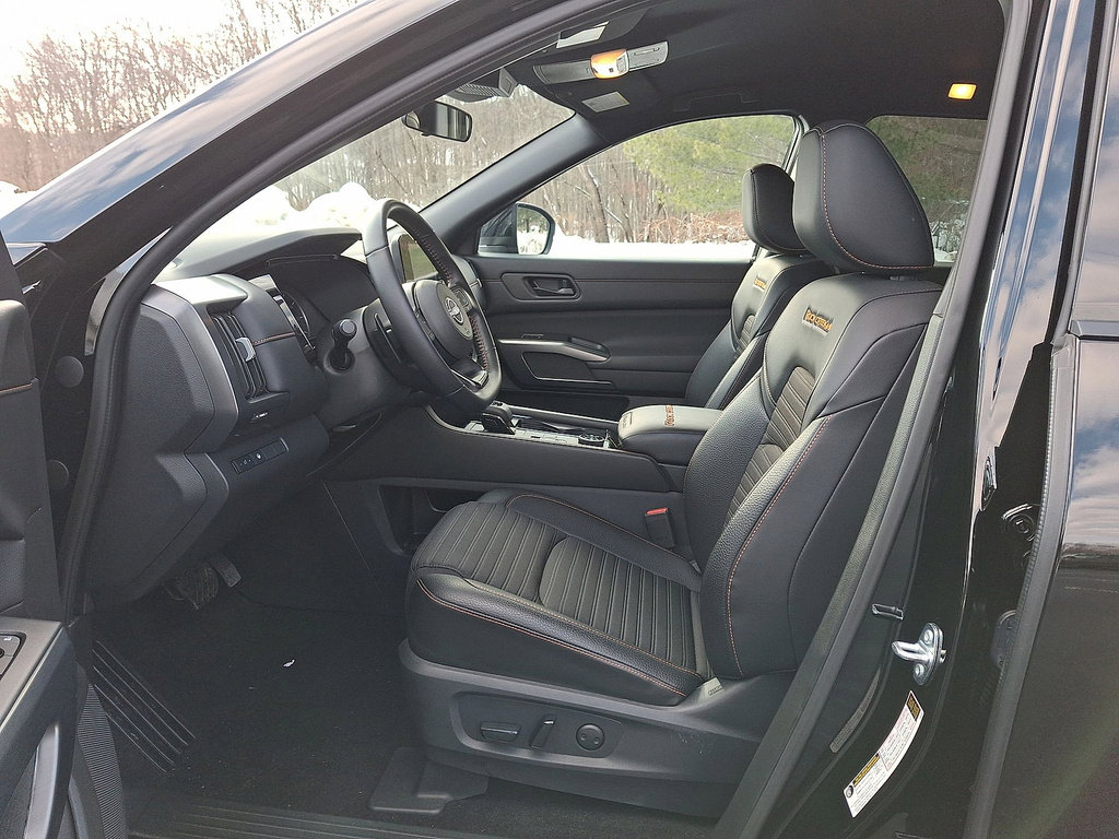 Used 2024 Nissan Pathfinder Rock Creek image 14