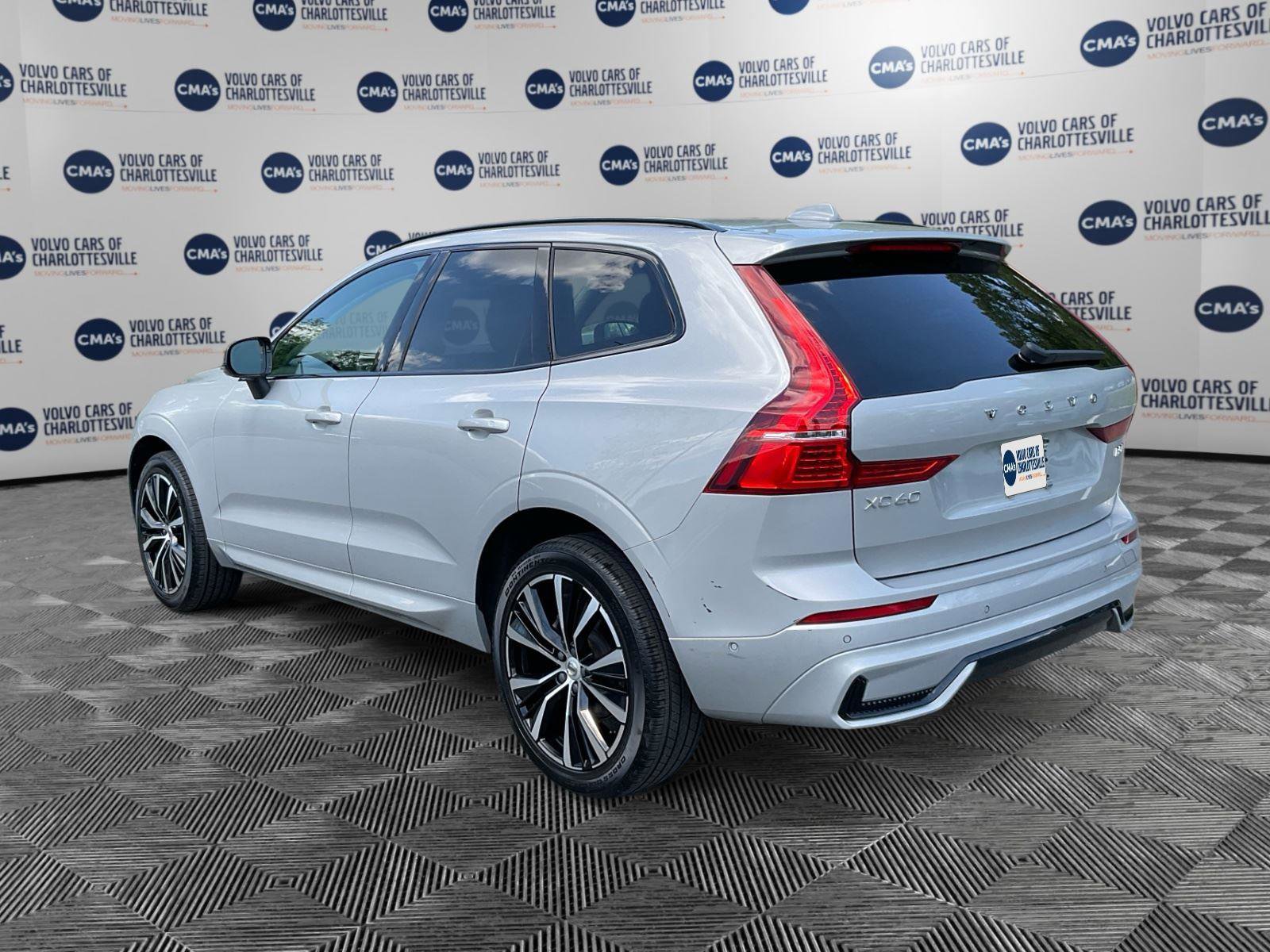 Certified 2023 Volvo XC60 B5 Plus w/ Climate Package AWD/4WD image 3