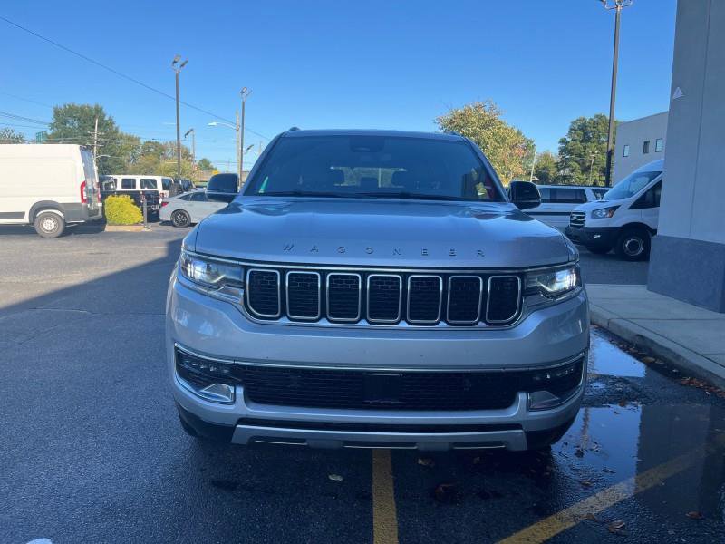 Used 2024 Jeep Wagoneer Series II w/ Flexible Seating Group image 2