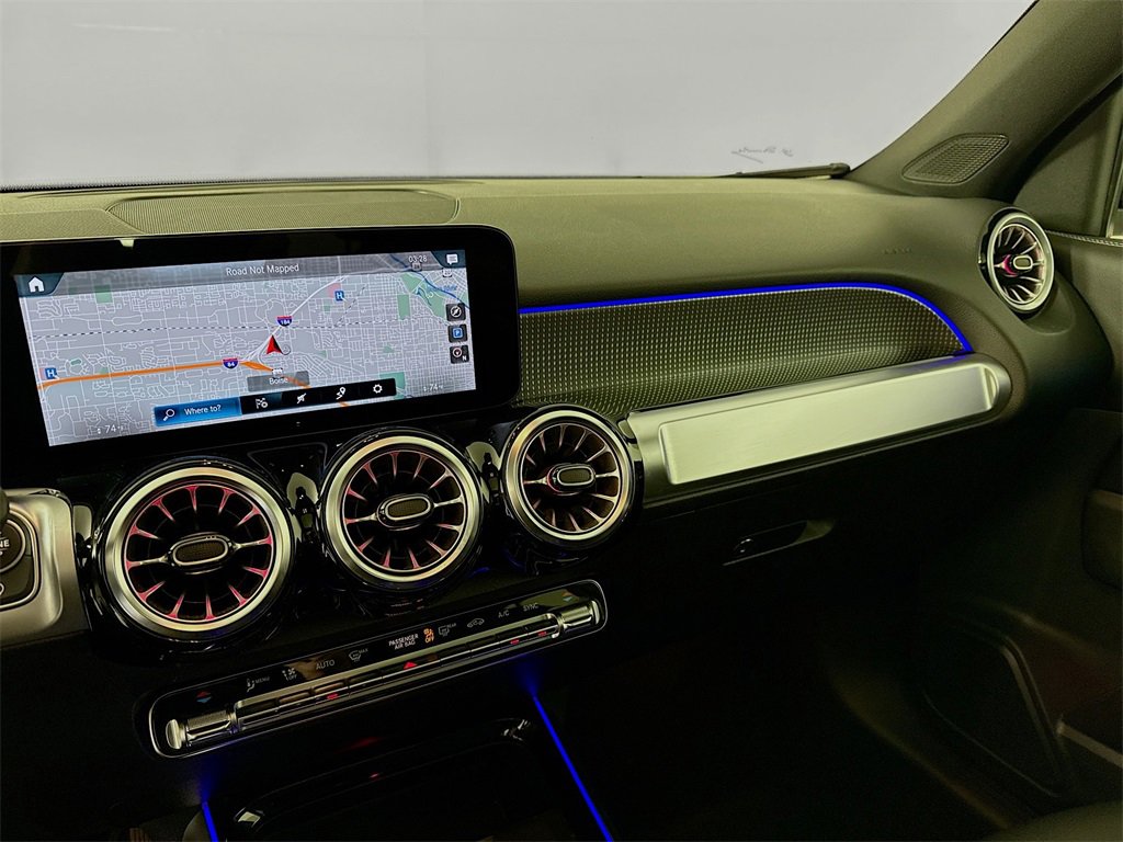 Used 2022 Mercedes-Benz GLB 250 GLB 250 image 23