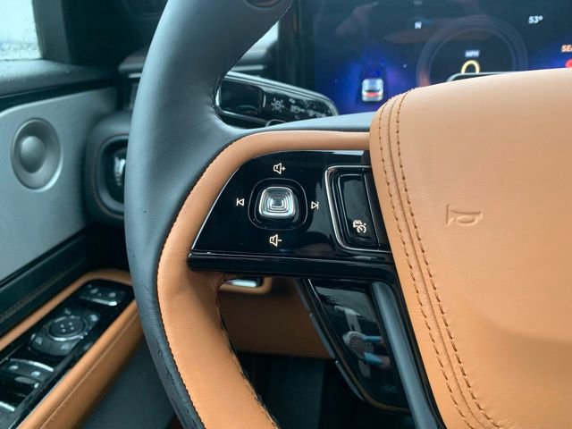 New 2026 Lincoln Aviator Black Label w/ Dynamic Handling Package image 24