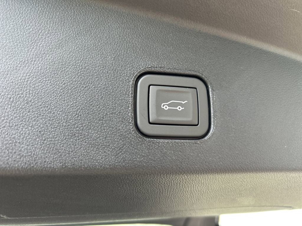 New 2026 Cadillac Lyriq V w/ Exterior Carbon Fiber Package image 11