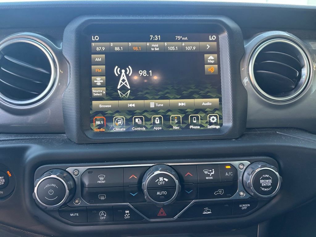 Used 2021 Jeep Gladiator Overland image 20