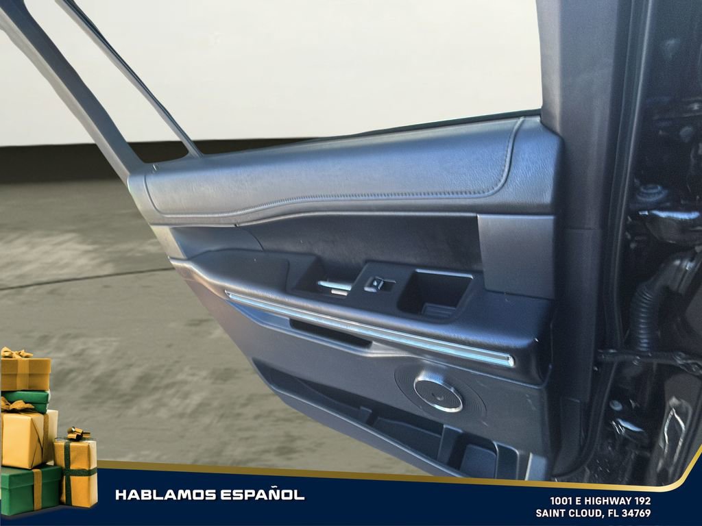 Used 2020 Ford Expedition Max XLT w/ Equipment Group 202A image 35