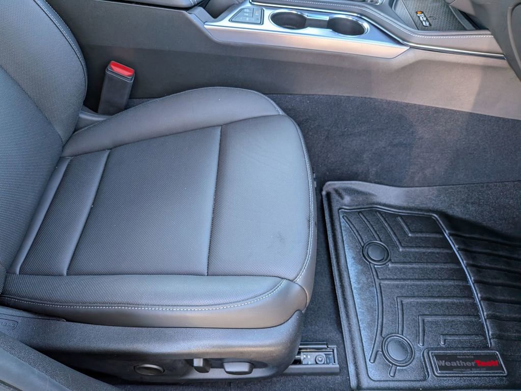 Certified 2025 Cadillac CT4 Premium Luxury image 27