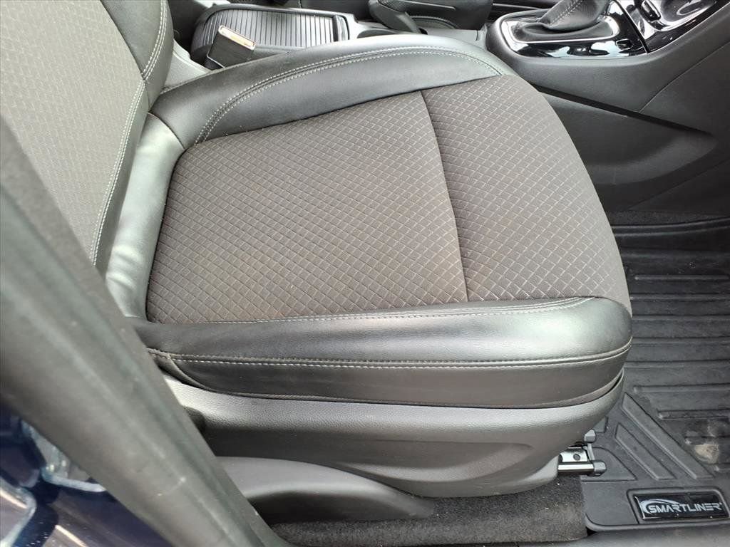 Used 2020 Buick Encore Preferred image 14