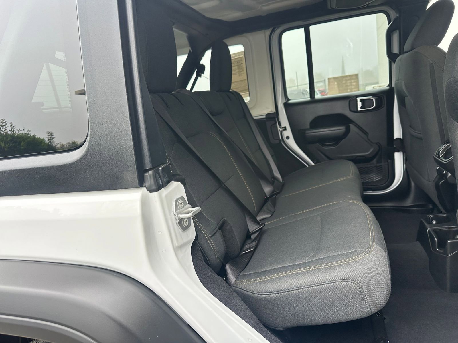 Used 2025 Jeep Wrangler Sport S image 39