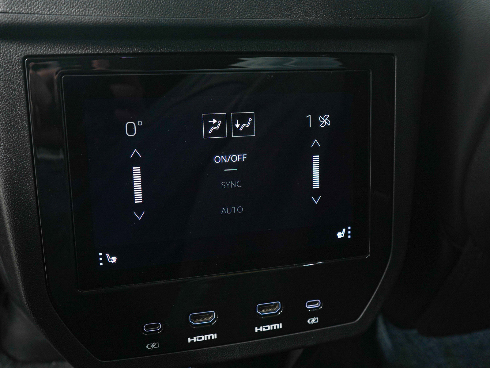 Used 2025 GMC Yukon XL Denali Ultimate image 24