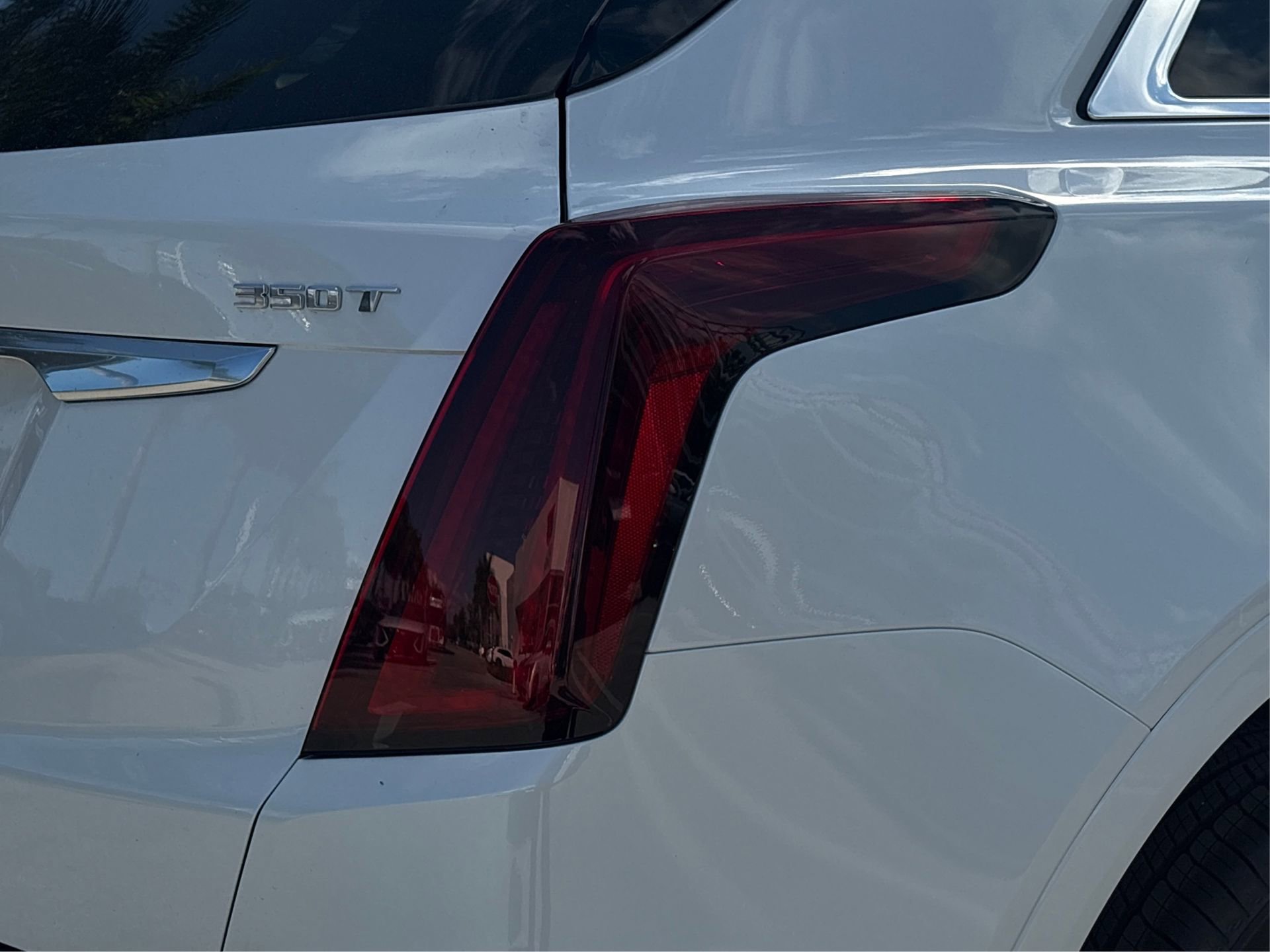 New 2026 Cadillac XT5 Luxury image 14