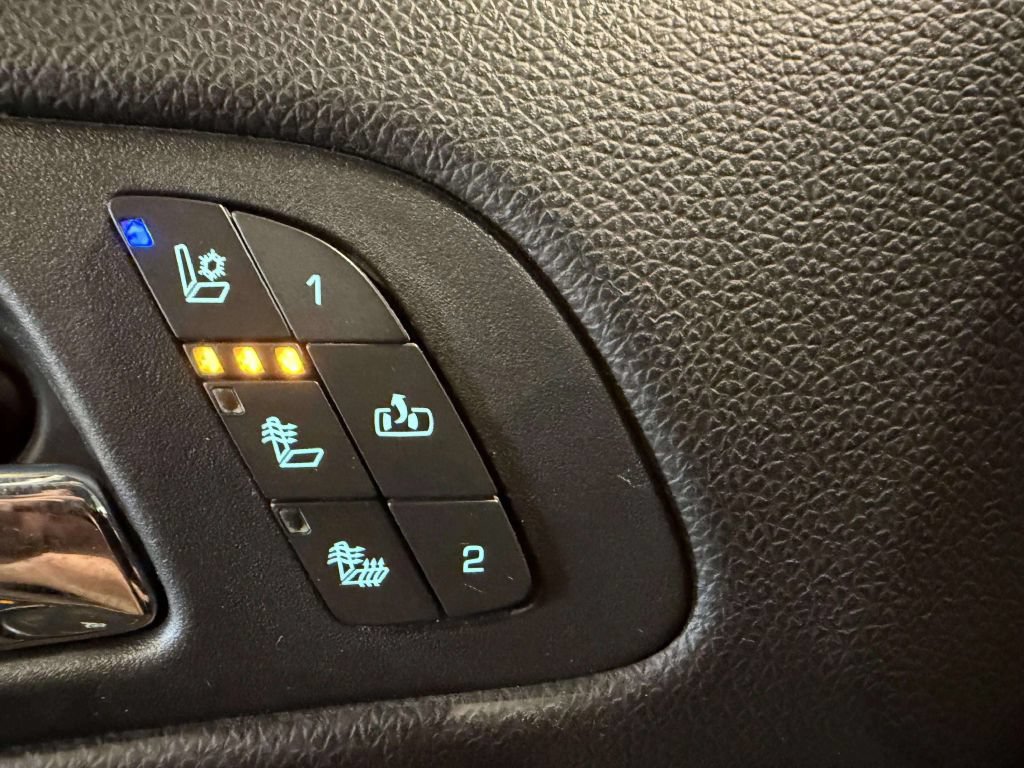 Used 2013 GMC Sierra 2500 Denali AWD/4WD image 41