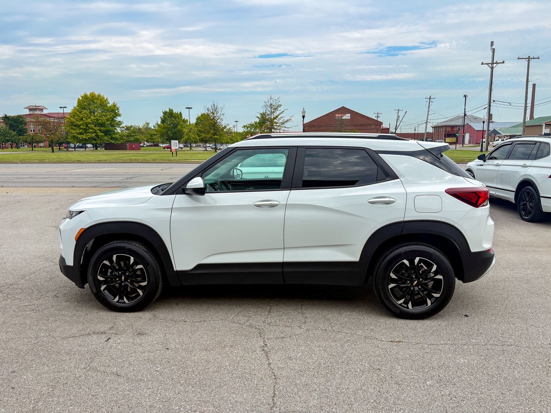 Used 2023 Chevrolet TrailBlazer LT w/ Convenience Package AWD/4WD image 7
