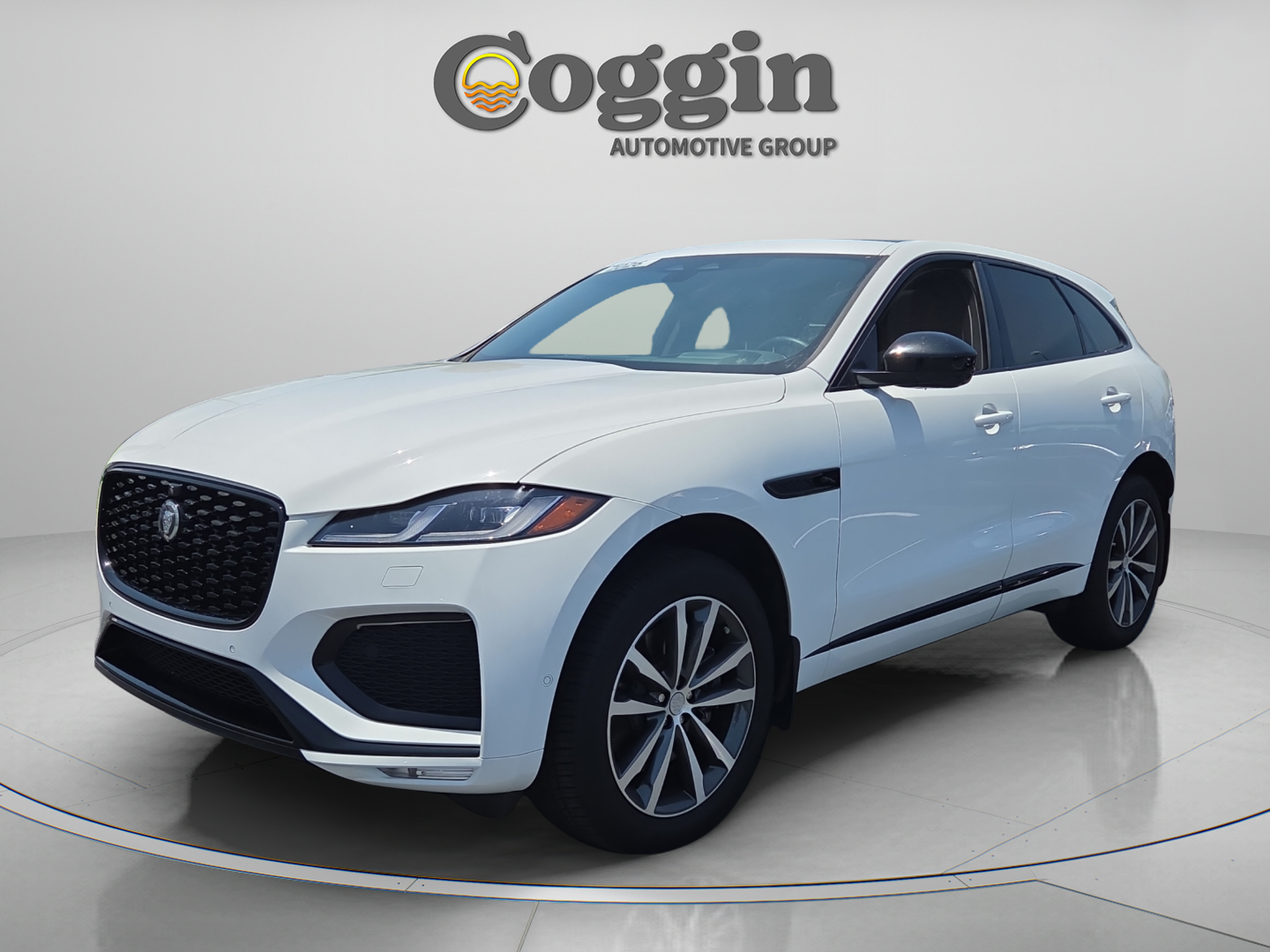 Used 2026 Jaguar F-PACE R-Dynamic S AWD/4WD image 1
