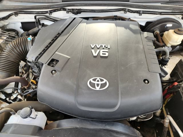 Used 2015 Toyota Tacoma 4x4 Double Cab w/ SR5 Package image 21