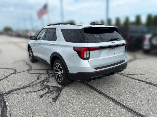 New 2026 Ford Explorer ST-Line AWD/4WD image 9