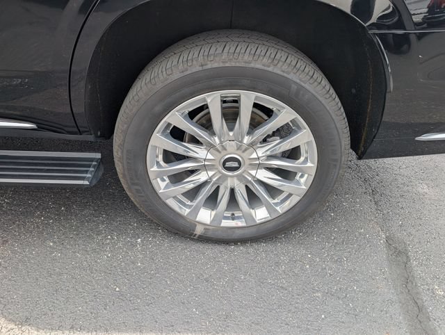 Used 2023 Cadillac Escalade Premium Luxury w/ Performance Package AWD/4WD image 23