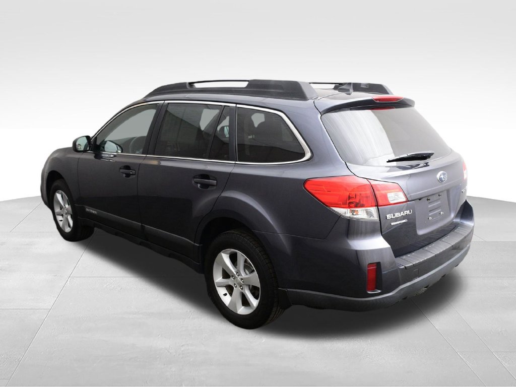 Used 2013 Subaru Outback 2.5i Limited w/ Moonroof Pkg AWD/4WD image 7