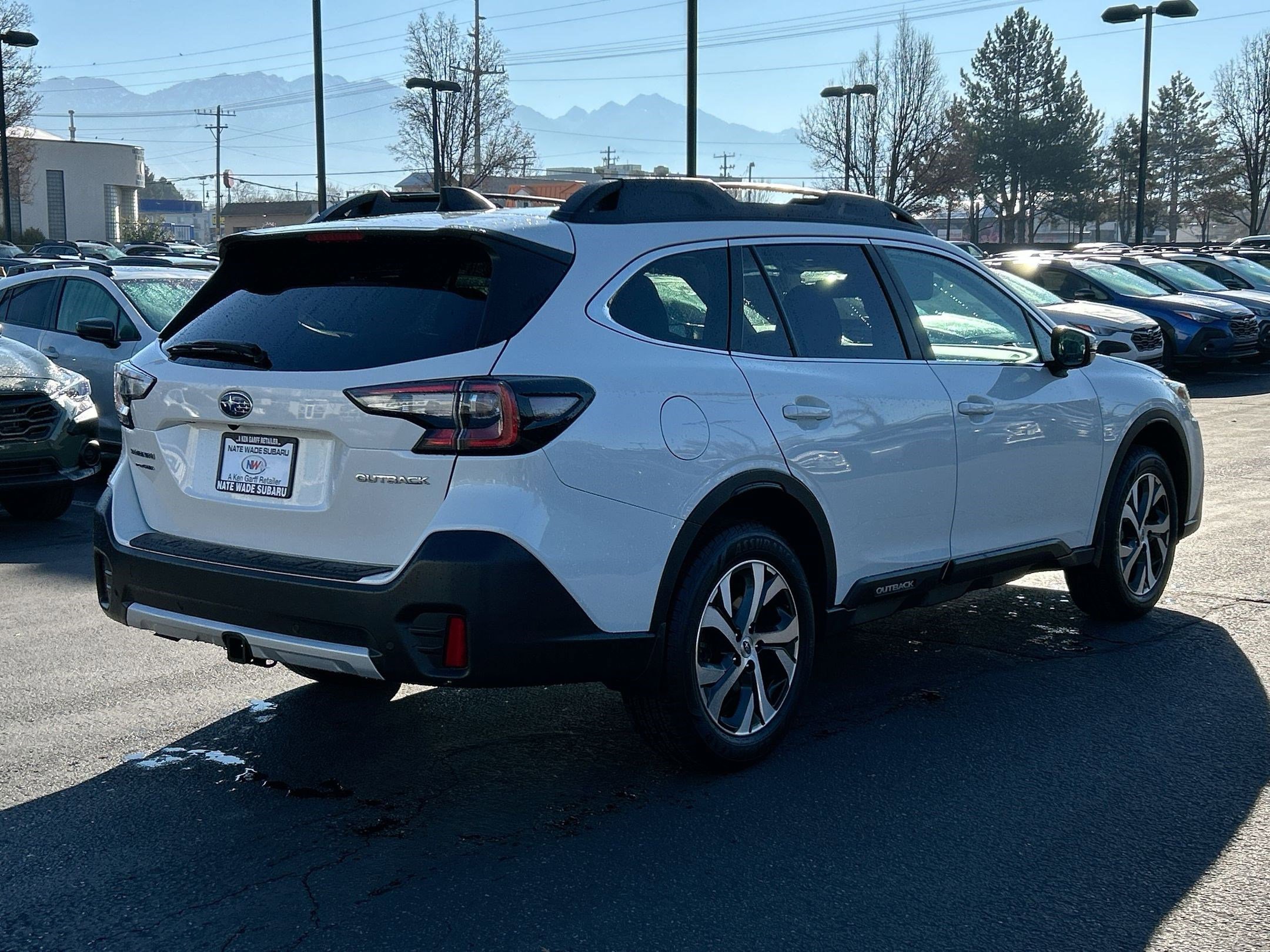Certified 2022 Subaru Outback Limited w/ Popular Package #2 image 3