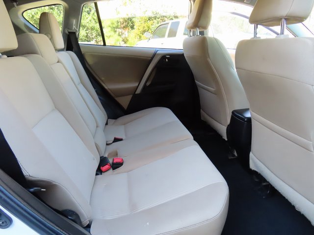 Used 2013 Toyota RAV4 XLE image 40
