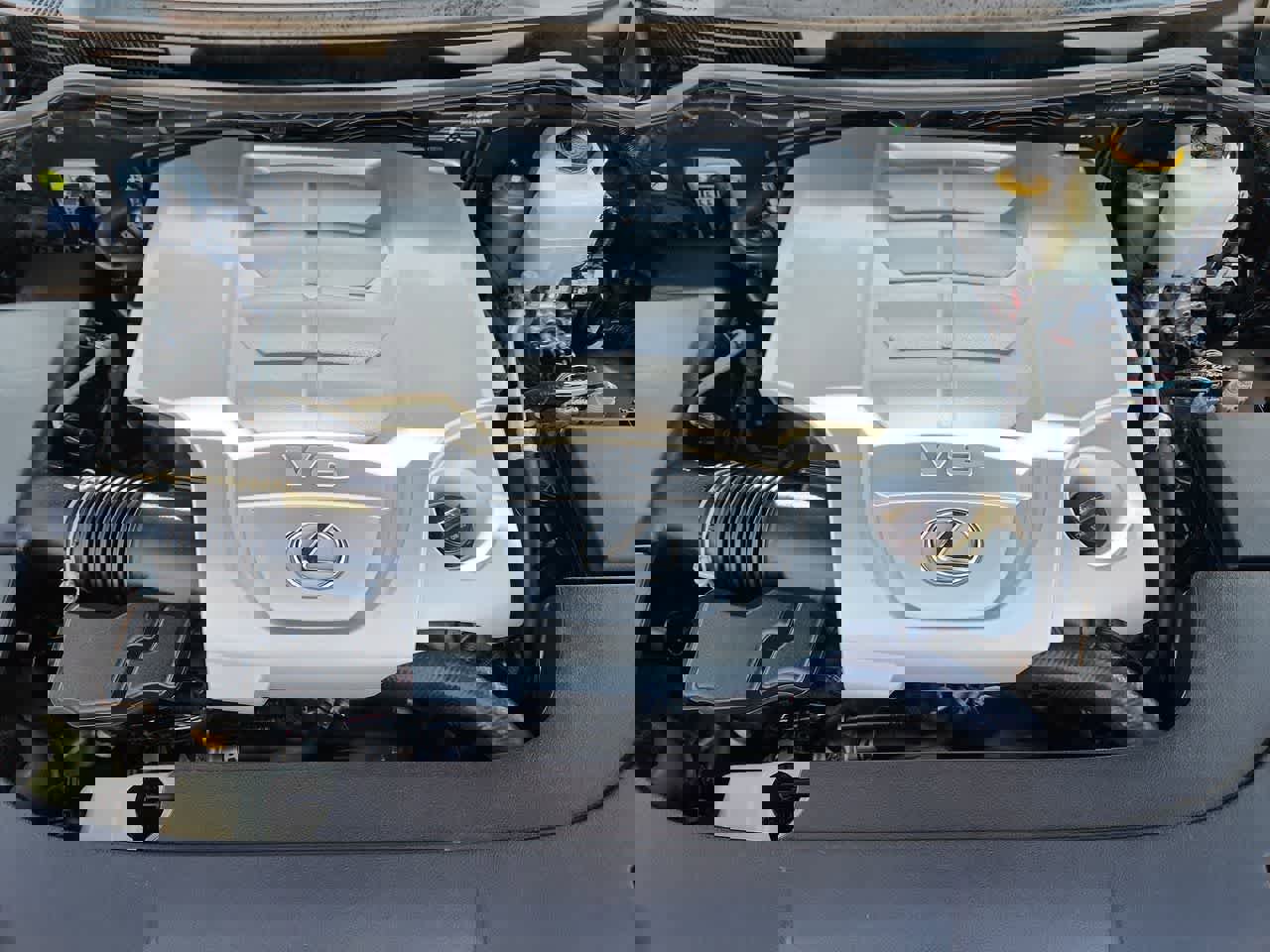 Used 2017 Lexus LX 570 4WD image 13