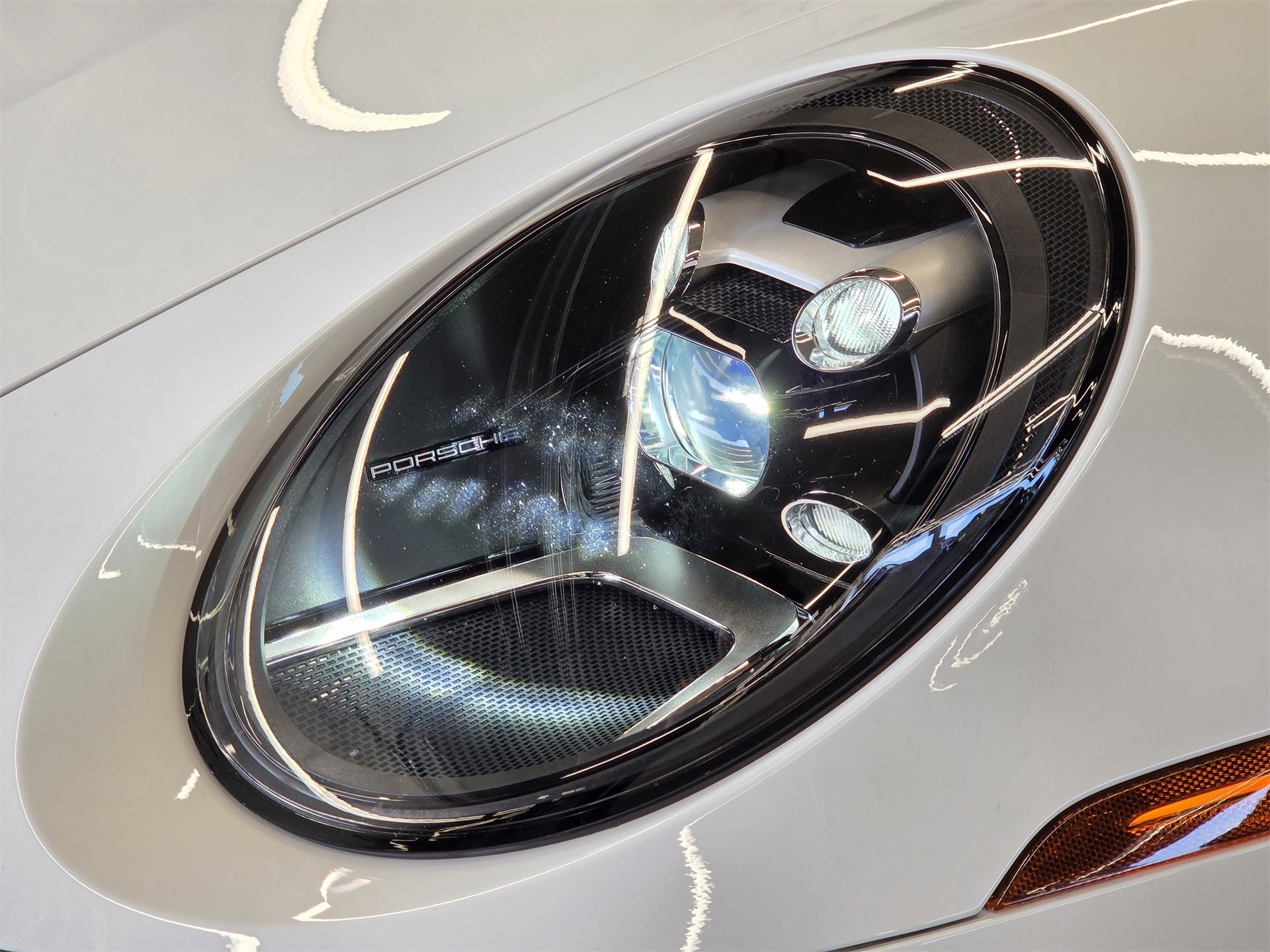 Certified 2024 Porsche 911 Carrera image 23