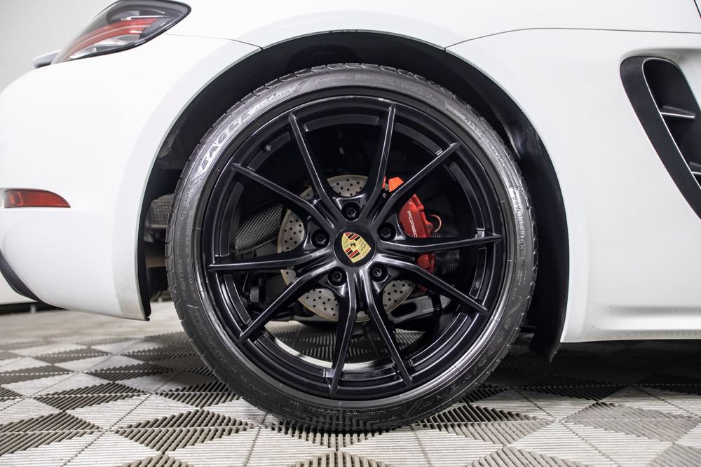 Used 2018 Porsche 718 Cayman S RWD image 37