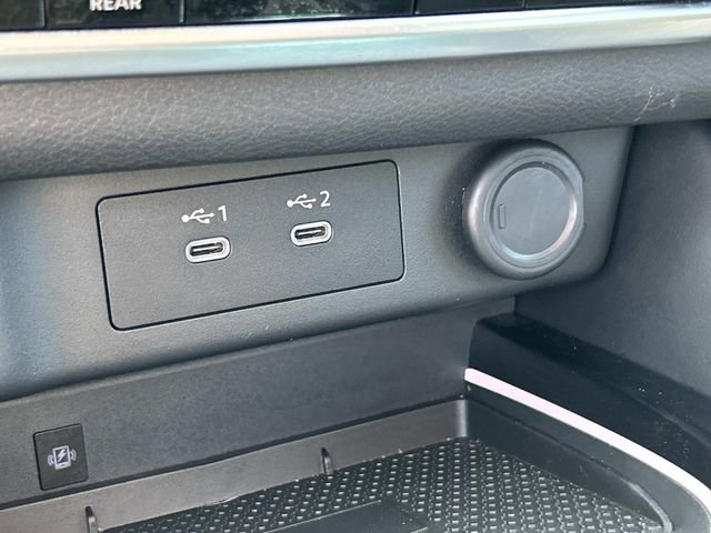 Used 2024 Nissan Rogue Platinum w/ Platinum Premium Package image 38