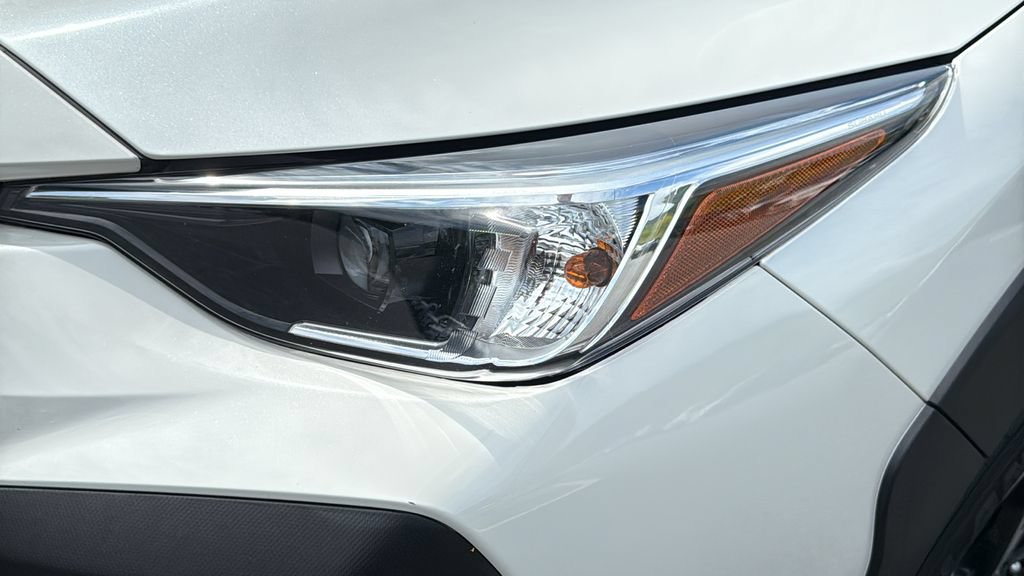 Certified 2024 Subaru Crosstrek 2.0i Premium AWD/4WD image 7