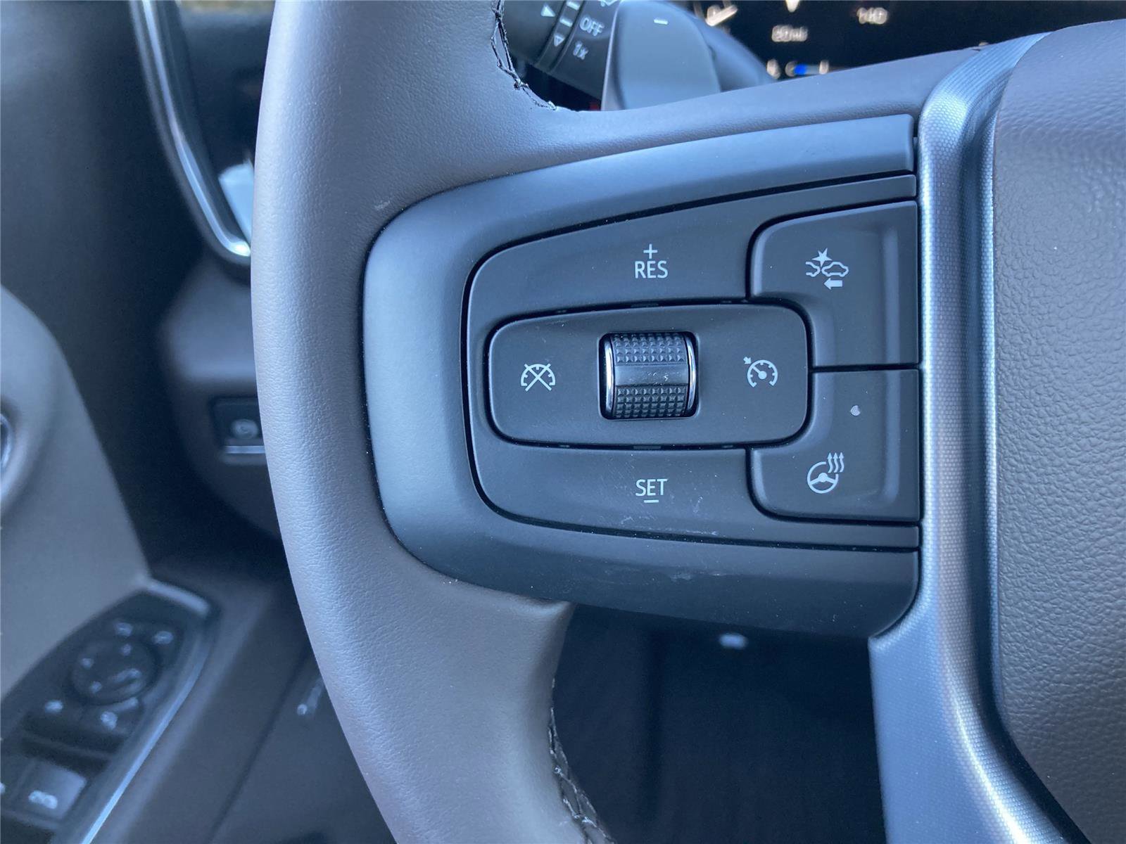 New 2026 GMC Sierra 1500 SLT w/ SLT Premium Plus Package image 23