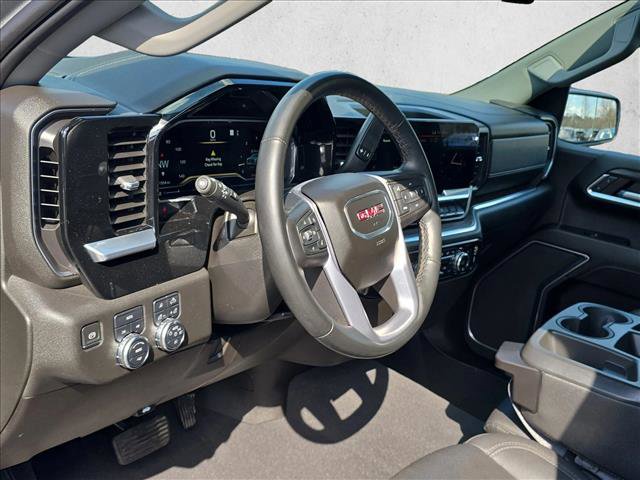 Used 2023 GMC Sierra 1500 SLT AWD/4WD image 10