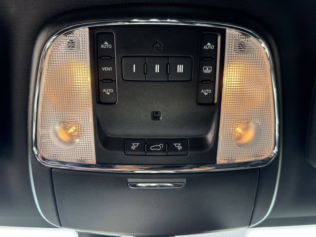 Used 2020 Jeep Grand Cherokee High Altitude AWD/4WD image 37