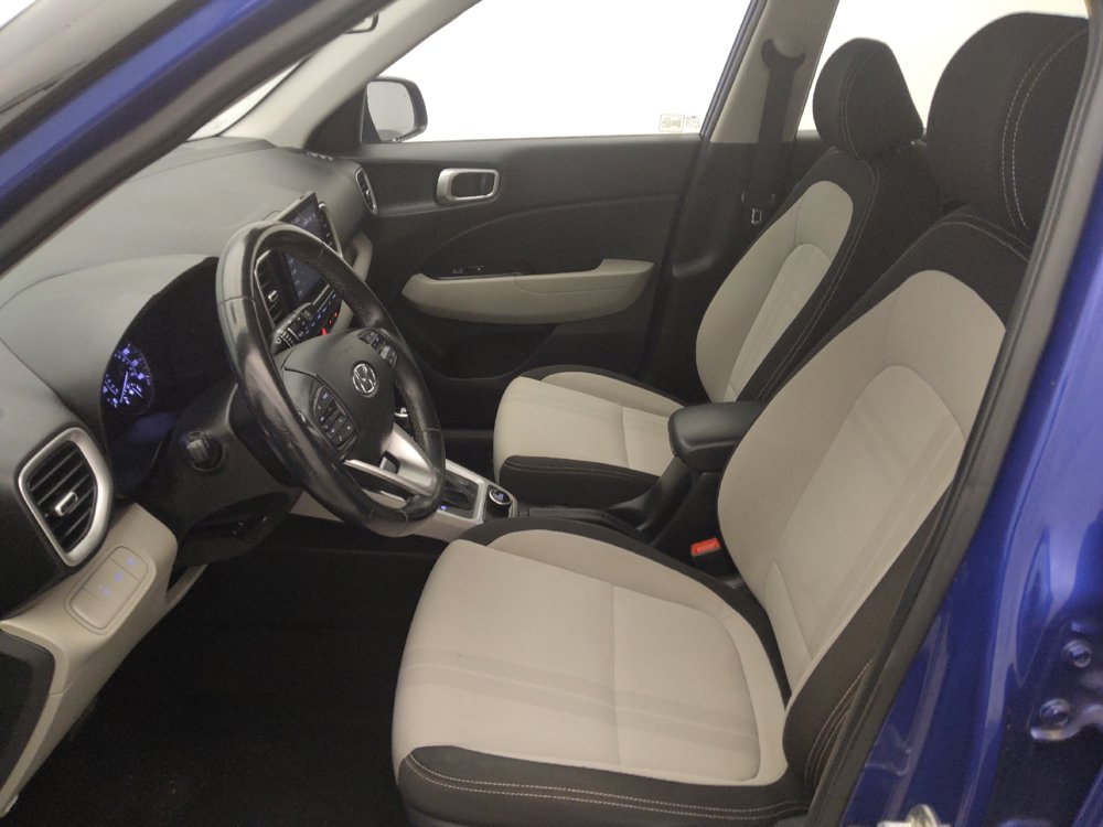 Used 2021 Hyundai Venue SEL FWD image 17