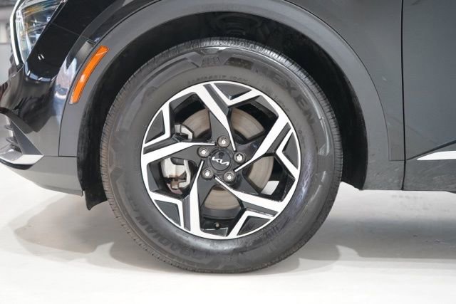Used 2024 Kia Sportage LX image 13