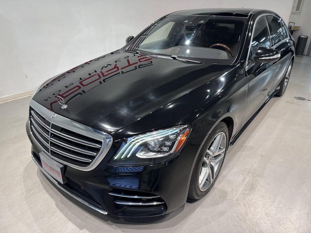 Used 2018 Mercedes-Benz S 560 4MATIC Sedan w/ AMG Line Exterior image 9