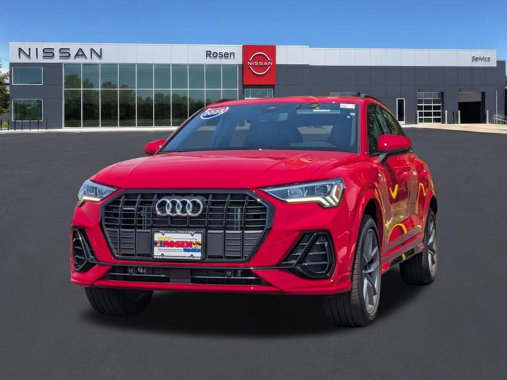 Used 2025 Audi Q3 2.0T Premium w/ Convenience Package AWD/4WD image 7