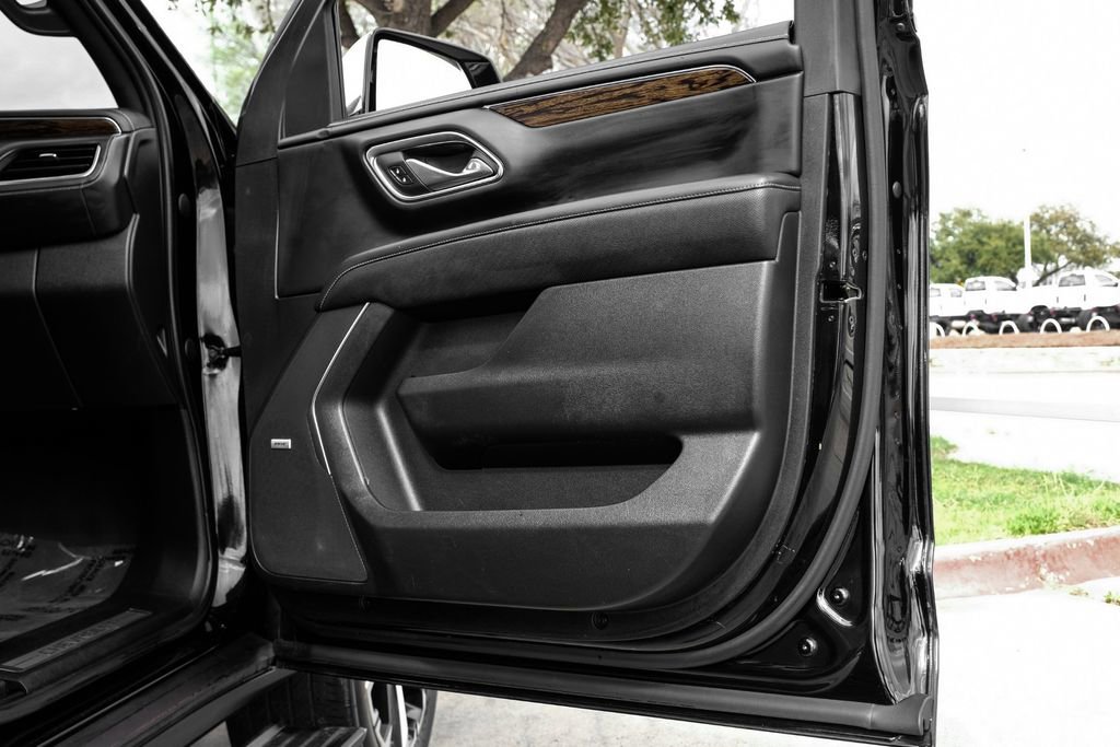 Used 2023 Chevrolet Tahoe Premier w/ LPO, Illumination Package image 48