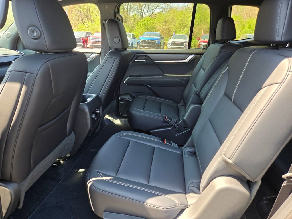 New 2026 GMC Acadia Elevation w/ Elevation Premium Package FWD image 11