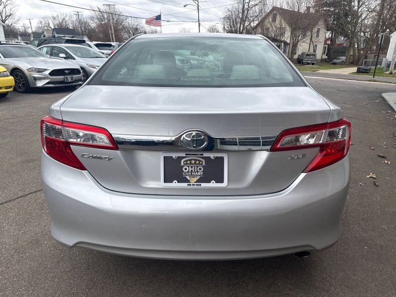 Used 2013 Toyota Camry XLE image 5
