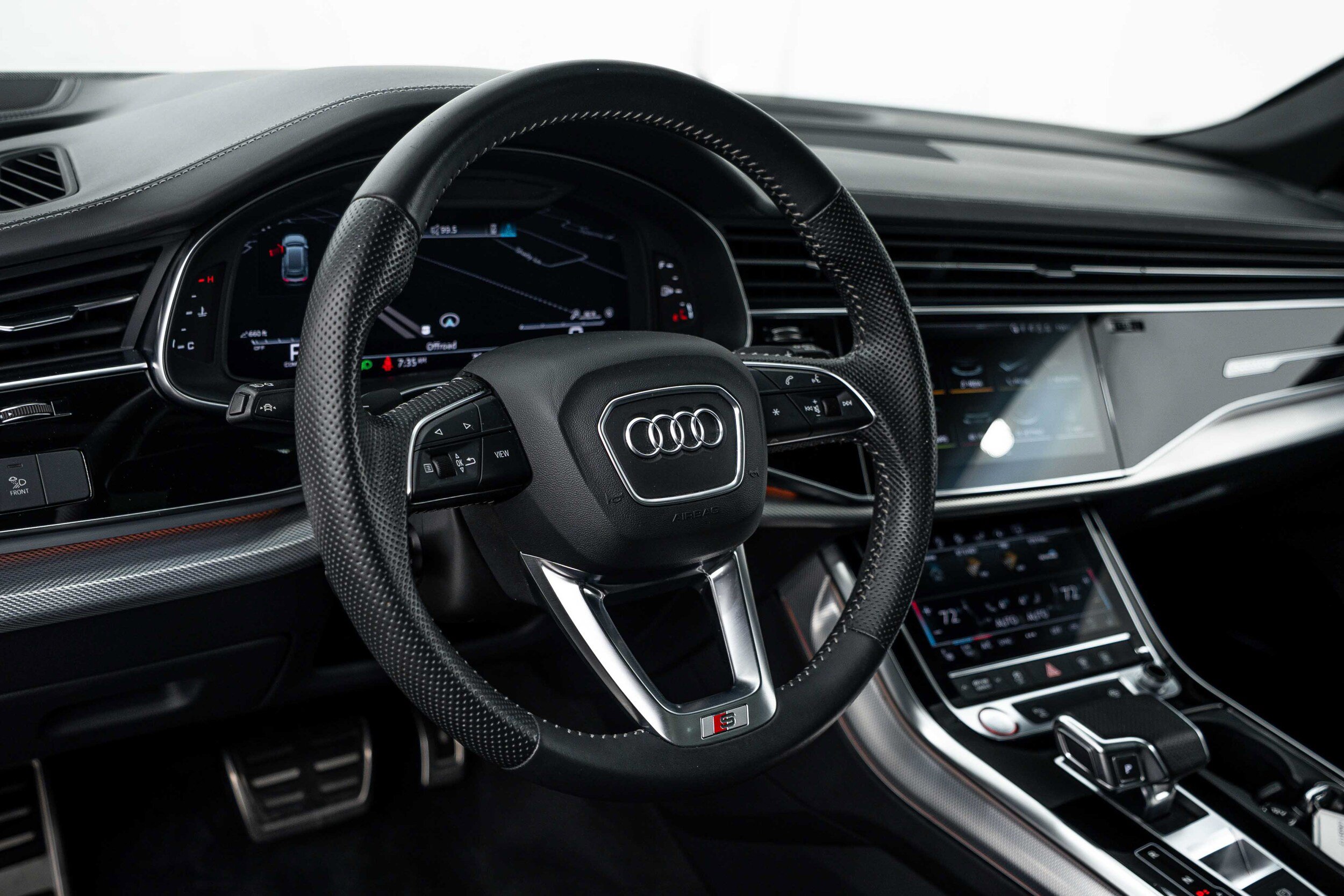 Used 2020 Audi SQ8 Premium Plus w/ Driver Assistance Package AWD/4WD image 11