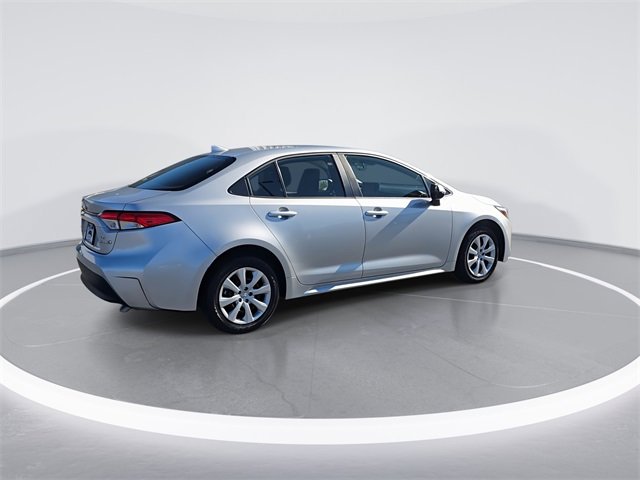 Used 2023 Toyota Corolla LE image 8