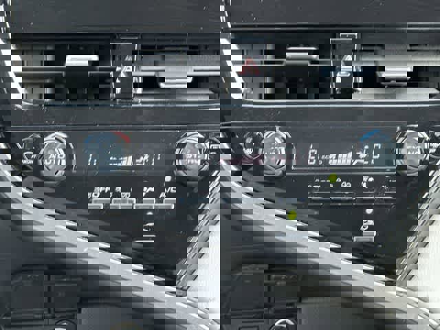 Used 2024 Toyota Camry SE FWD image 13