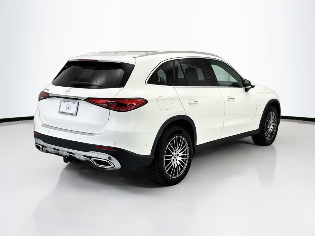 Certified 2026 Mercedes-Benz GLC 300 image 5