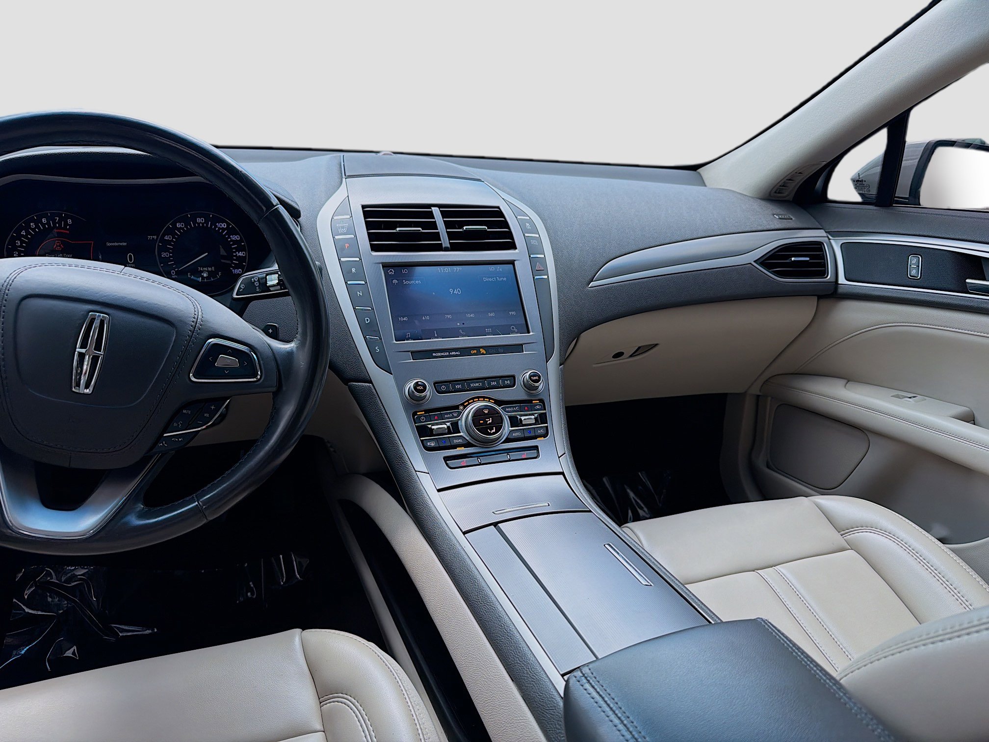 Used 2020 Lincoln MKZ FWD image 20